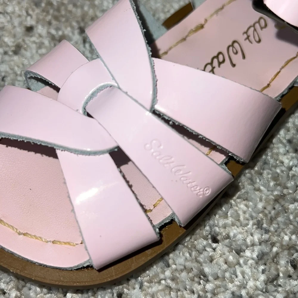 AUTH NIB Salt Water the Original Sandal Toddler Little Kids SHINY PINK